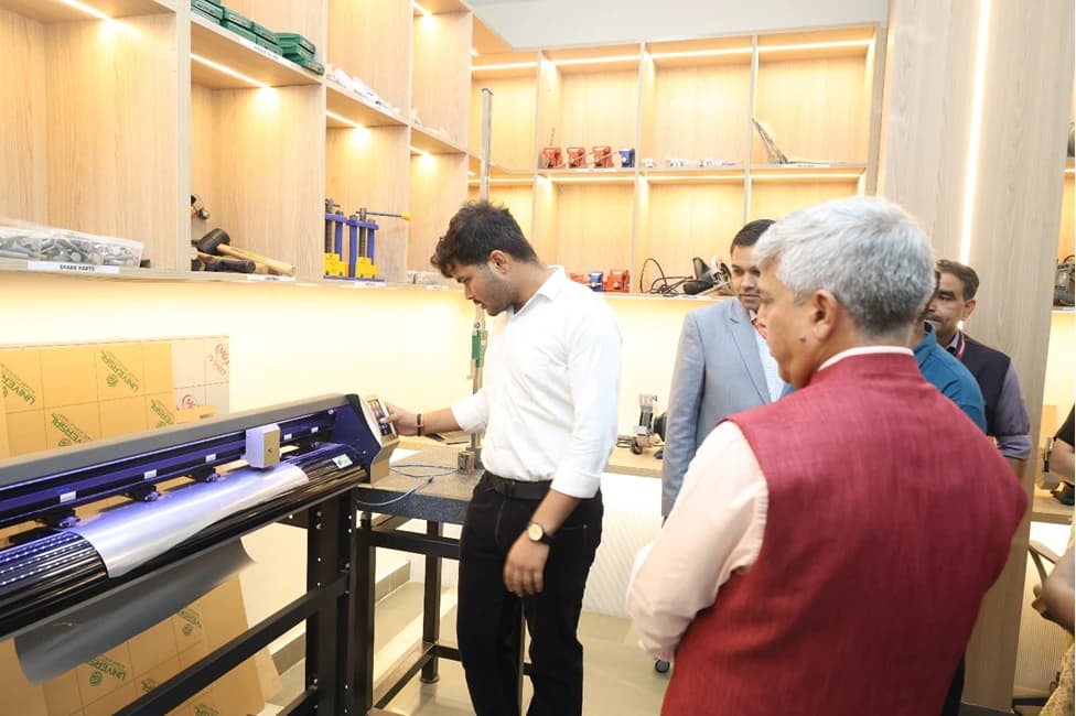Idea Development, Evaluation & Application Lab